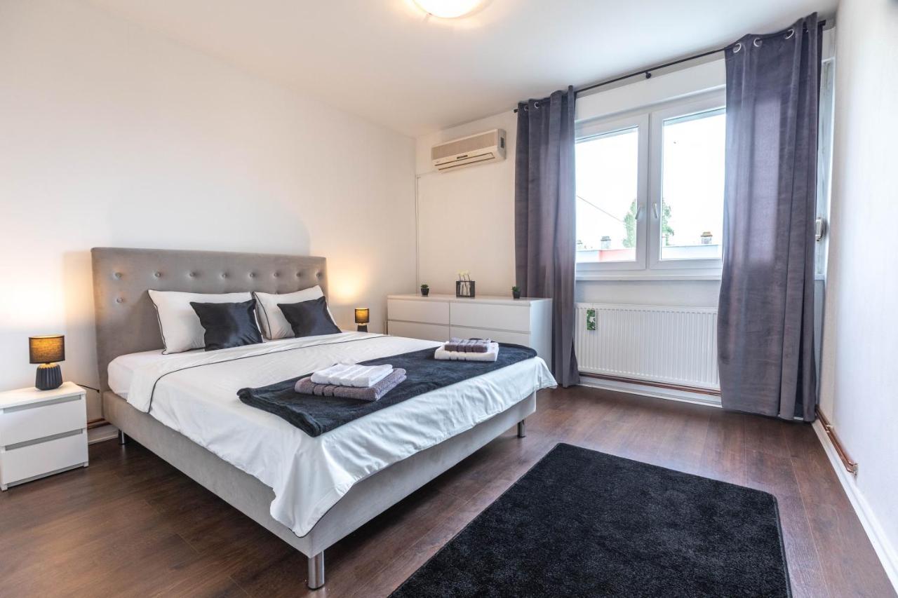 Cosy Apartment Hugo โอซีเยก ภายนอก รูปภาพ