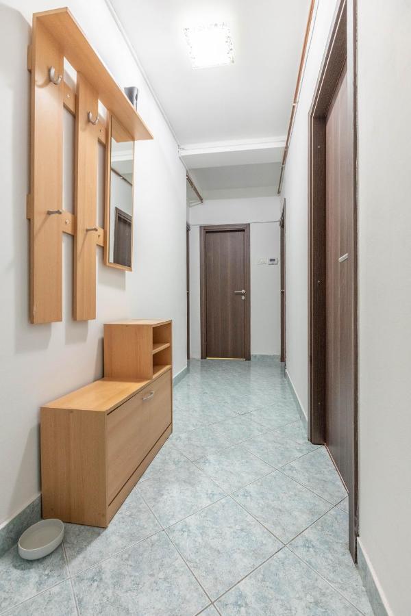 Cosy Apartment Hugo โอซีเยก ภายนอก รูปภาพ